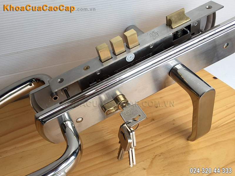 Kh&oacute;a cửa đại sảnh bằng inox SS-8510-ĐS ảnh 2