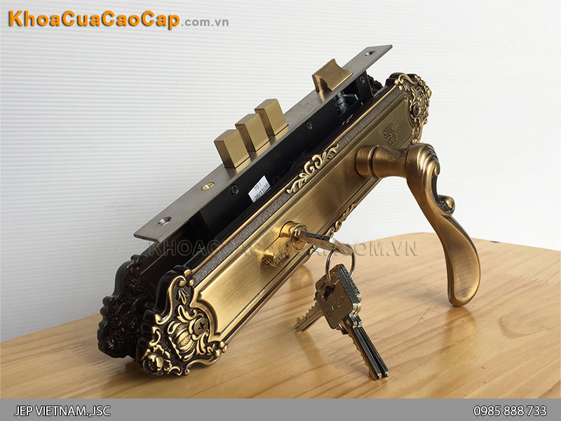 Kh&oacute;a cửa gỗ cao cấp Huy Ho&agrave;ng HCR 8529 - ảnh 1