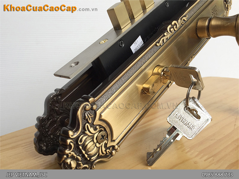 Kh&oacute;a cửa gỗ cao cấp Huy Ho&agrave;ng HCR 8529 - ảnh 2
