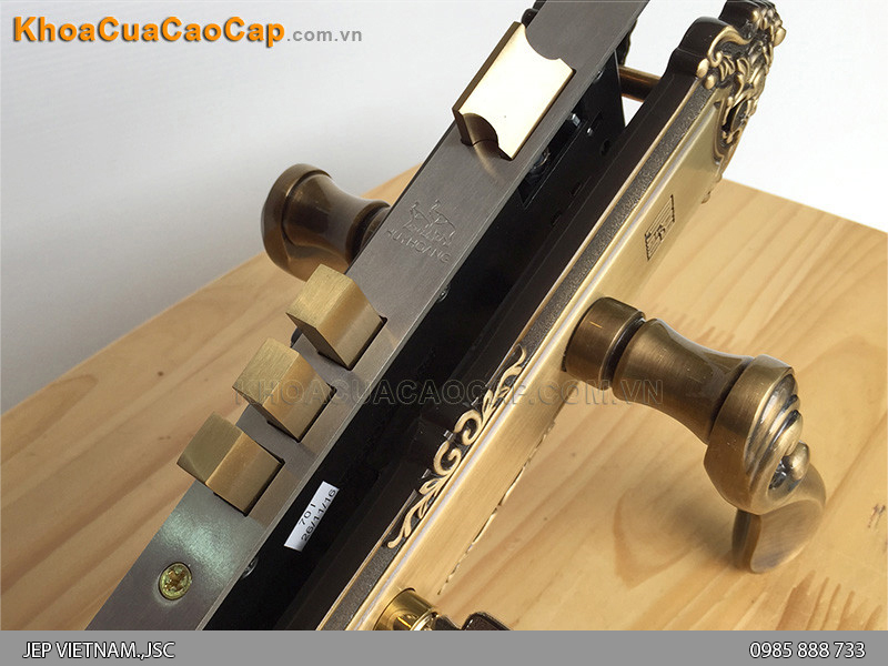 Kh&oacute;a cửa gỗ cao cấp Huy Ho&agrave;ng HCR 8529 - ảnh 3
