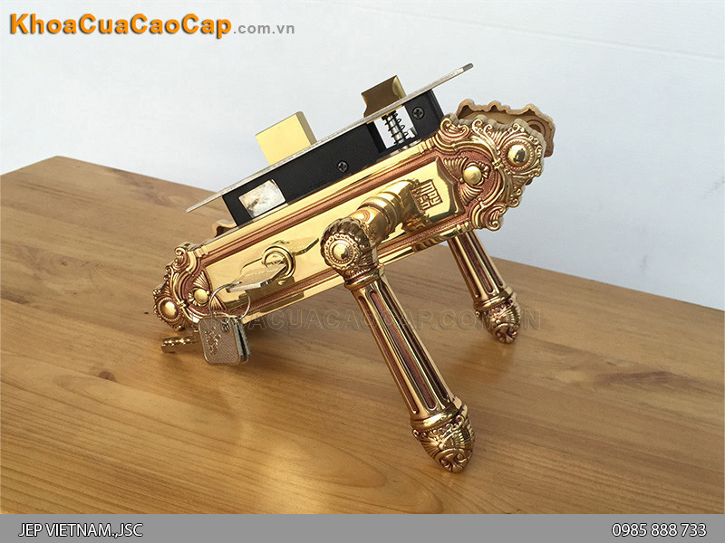 Kh&oacute;a cửa tay gạt bằng đồng HC5826 - ảnh 1