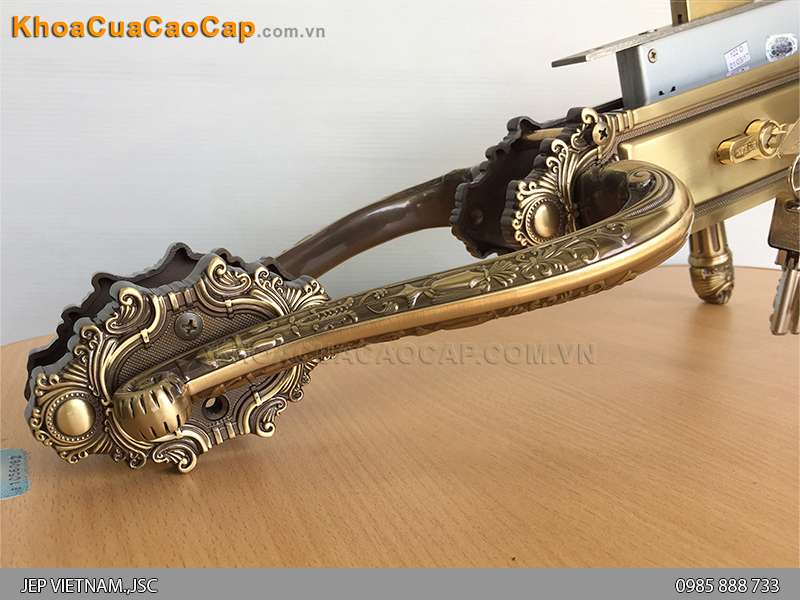 Kh&oacute;a cửa đại sảnh bằng đồng HCR8526DS-4