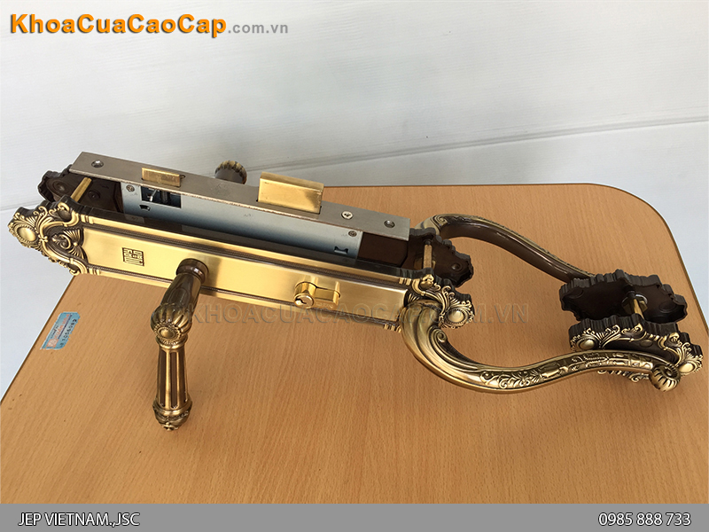 Kh&oacute;a cửa đại sảnh bằng đồng HCR8526DS-5